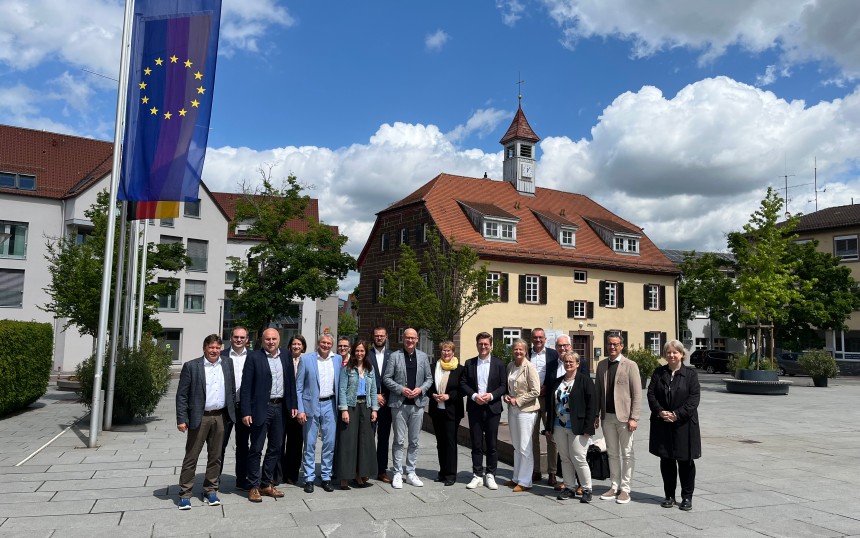 Tagungs-Teilnehmerinnen und -Teilnehmer des Finanzausschusses des baden-württembergischen Städtetags am 23. Mai 2025 in Gerlingen Tagungs-Teilnehmerinnen und -Teilnehmer des Finanzausschusses des baden-württembergischen Städtetags am 23. Mai 2025 in Gerlingen