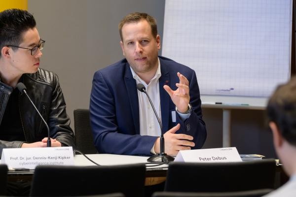 Peter Debus, IT-Security-Experte und Speaker, und Prof. Dr. Dennis-Kenji Kipker, wissenschaftlicher Direktor des cyberintelligence.institute in Frankfurt a.M., Vorstand der Strategieberatungsgesellschaft CERTAVO AG,bei den Pressegesprächen Peter Debus, IT-Security-Experte und Speaker, und Prof. Dr. Dennis-Kenji Kipker, wissenschaftlicher Direktor des cyberintelligence.institute in Frankfurt a.M., Vorstand der Strategieberatungsgesellschaft CERTAVO AG,bei den Pressegesprächen