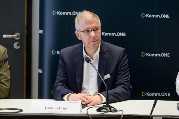 Uwe Sehner, Centerleiter Architektur, Informationssicherheit & DatenschutzKomm.ONE, bei den Pressegesprächen Uwe Sehner, Centerleiter Architektur, Informationssicherheit & Datenschutz Komm.ONE, bei den Pressegesprächen