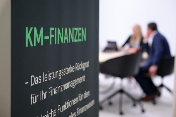 Immer ein Topthema, aber besonders in Zeiten klammer kommunaler Kassen: Die Finanzen. Immer ein Topthema, aber besonders in Zeiten klammer kommunaler Kassen: Die Finanzen.