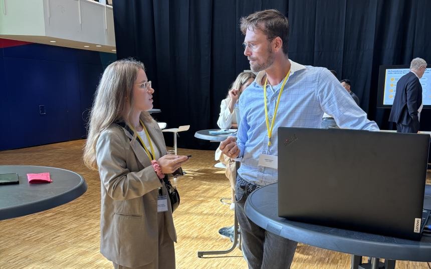 Fachlicher Austausch Fachlicher Austausch